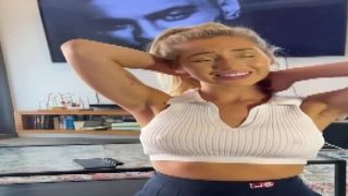 Bodaciously attractive Russian babe Kira Queen gets fucked perfectly in an automobile